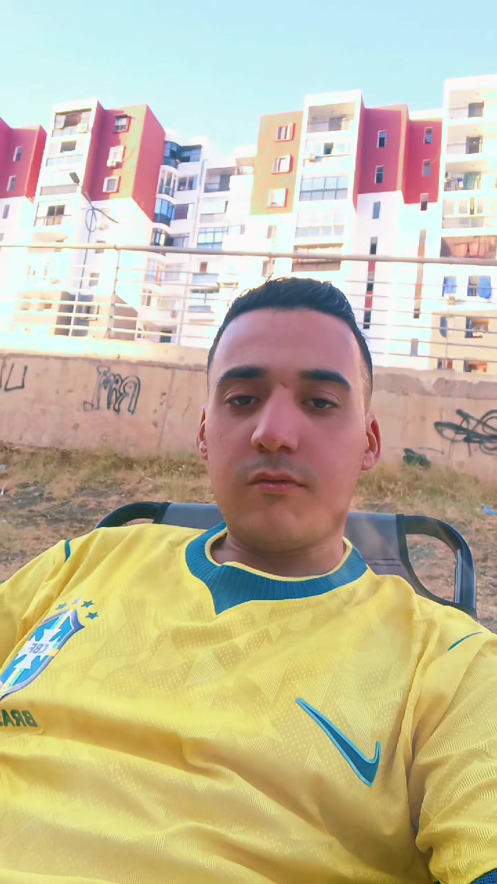 @Hamzā Vidā L&oslash;ca