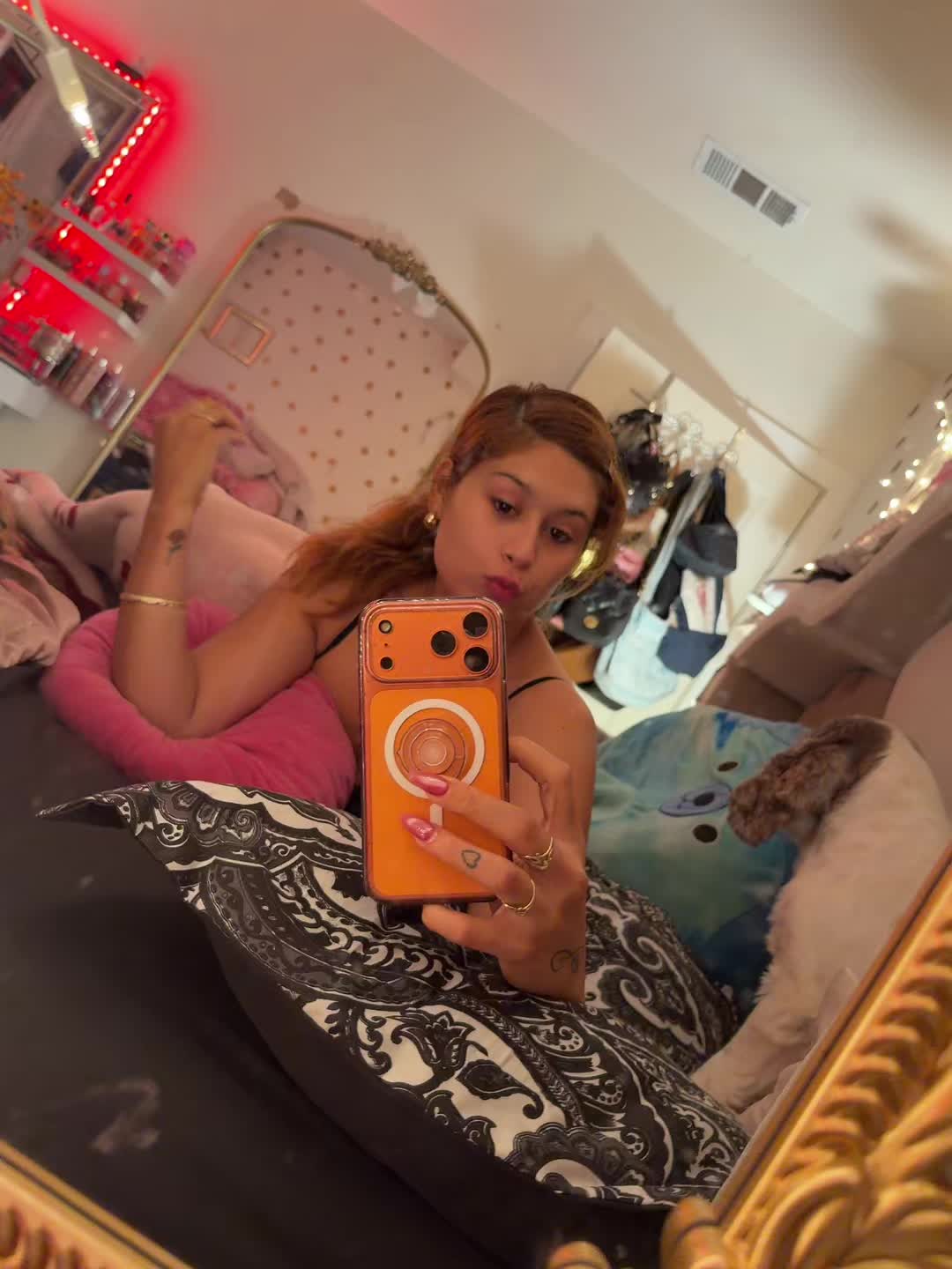 @★