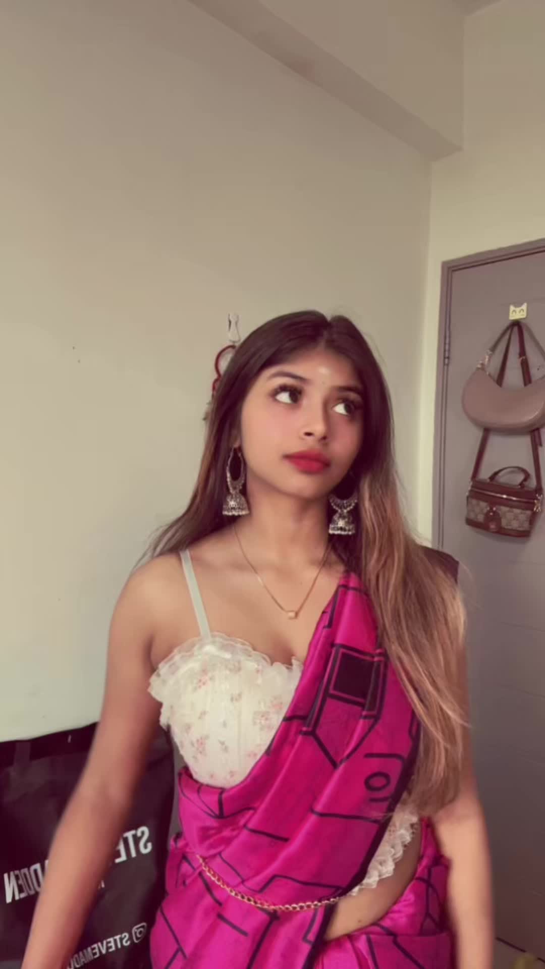 @𝓐𝓫𝔂🦋