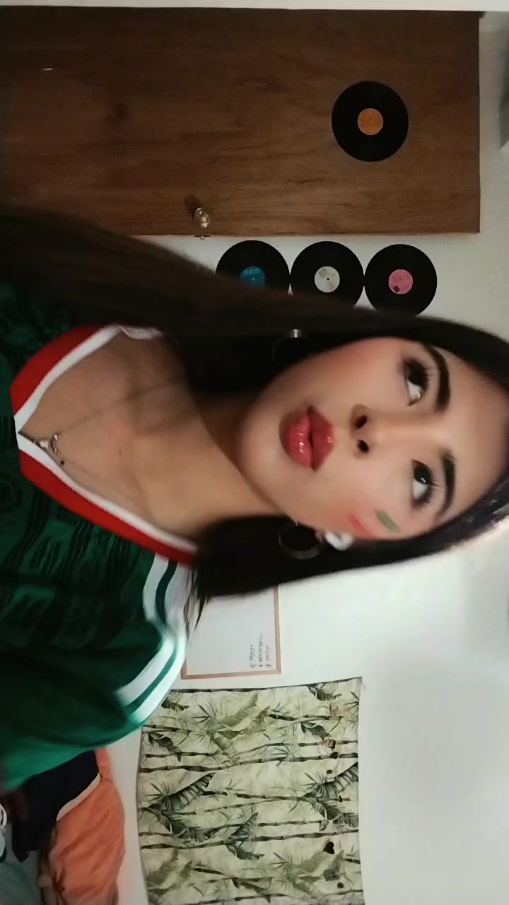 @𝓥𝓮𝓷𝓾𝓼🌴