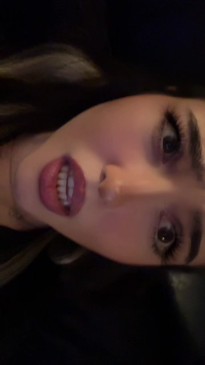 @bella