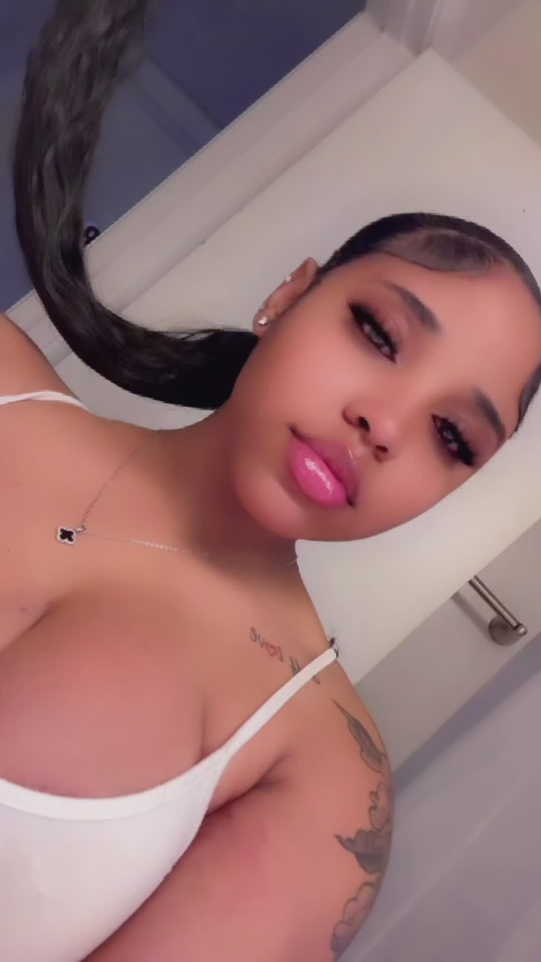 @mya unique