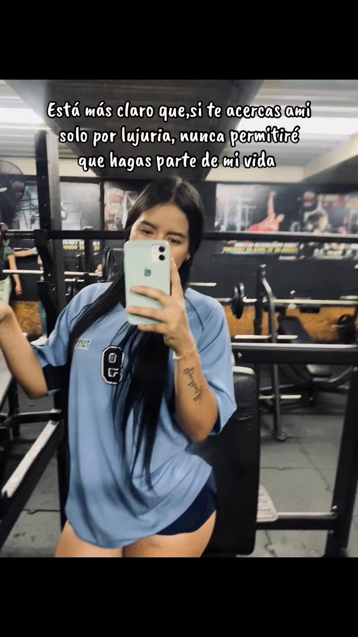 @Camila_950