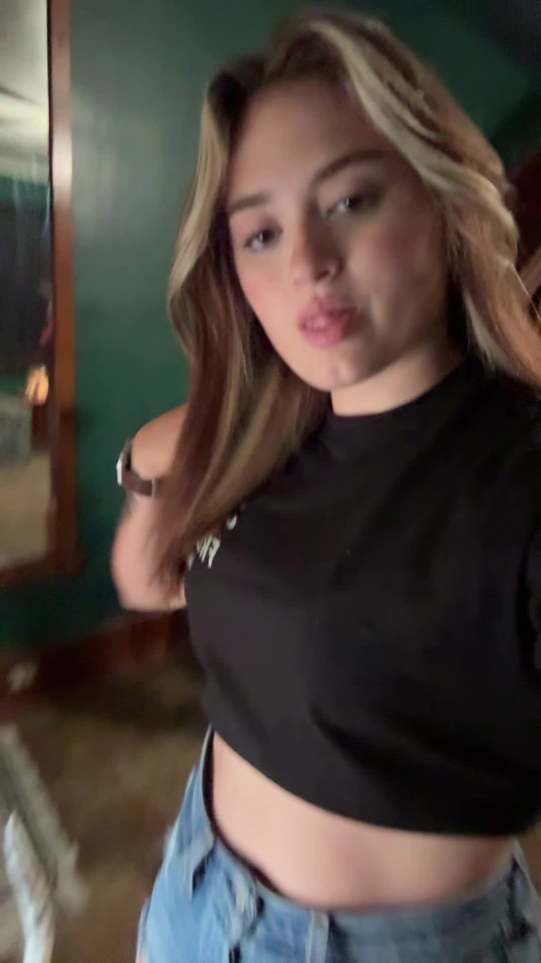 @Loralie🌅✝️