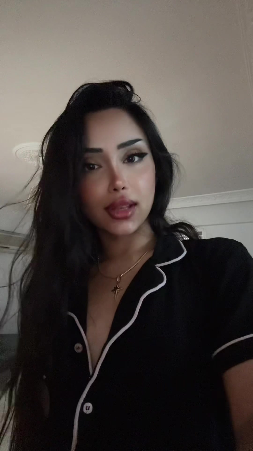 @ᥫ᭡