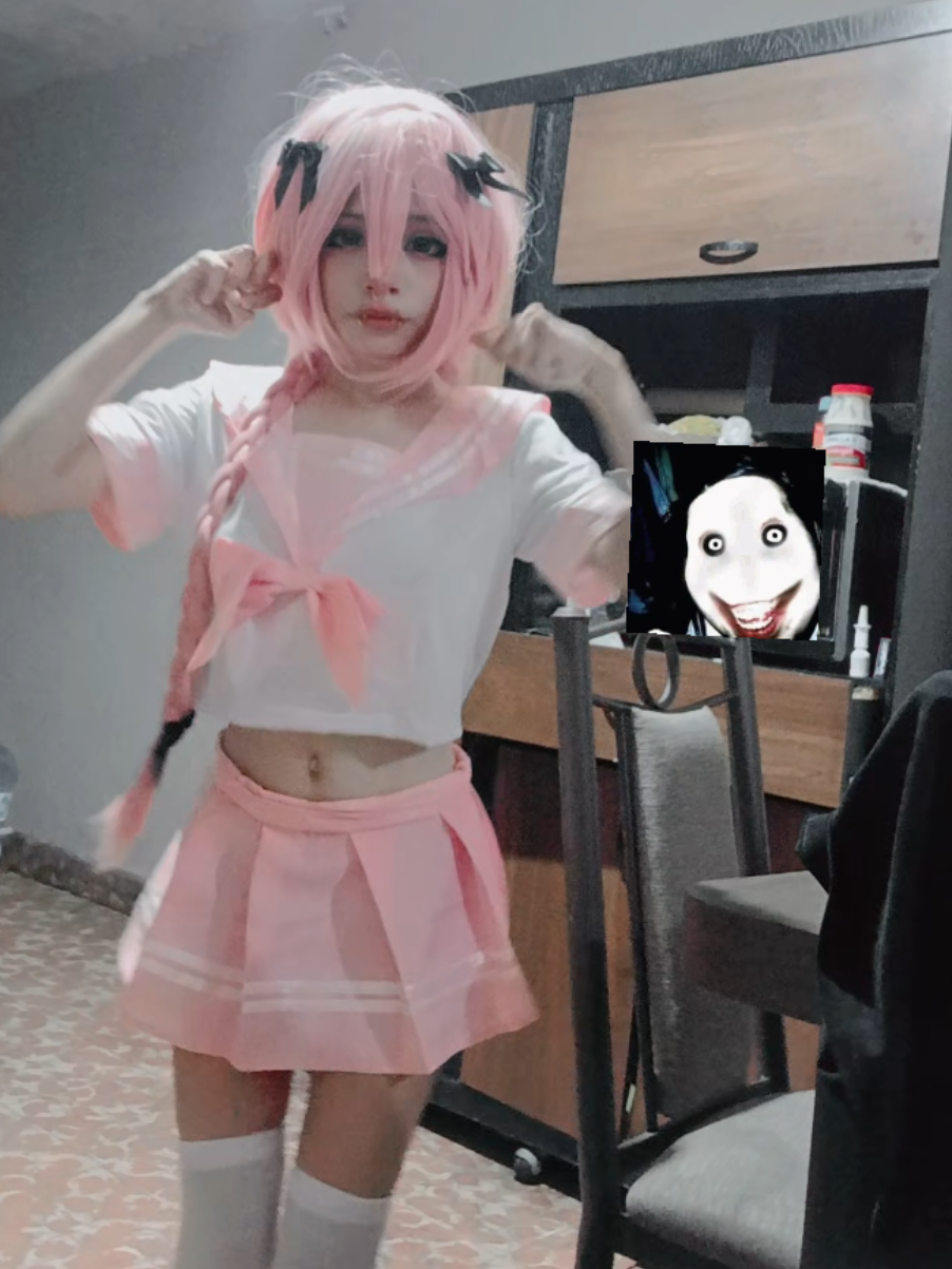 @♡chico pepinillo🦴