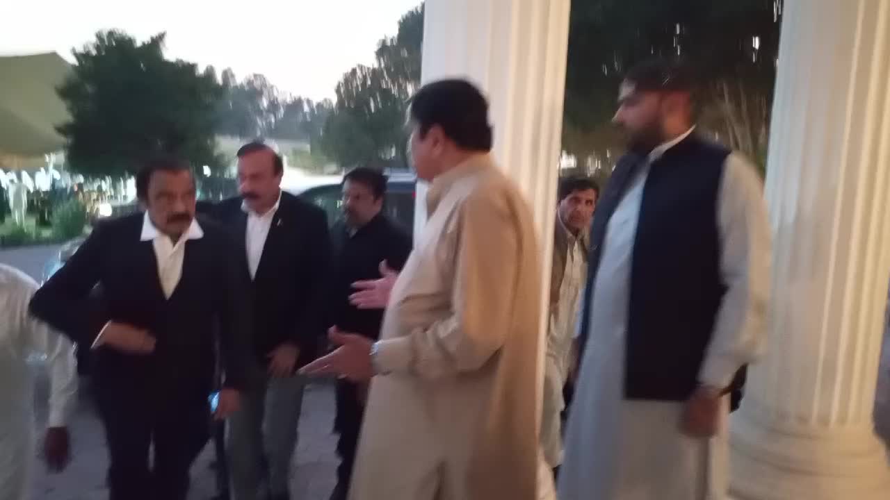 @Farooq Ahmad Bhatti