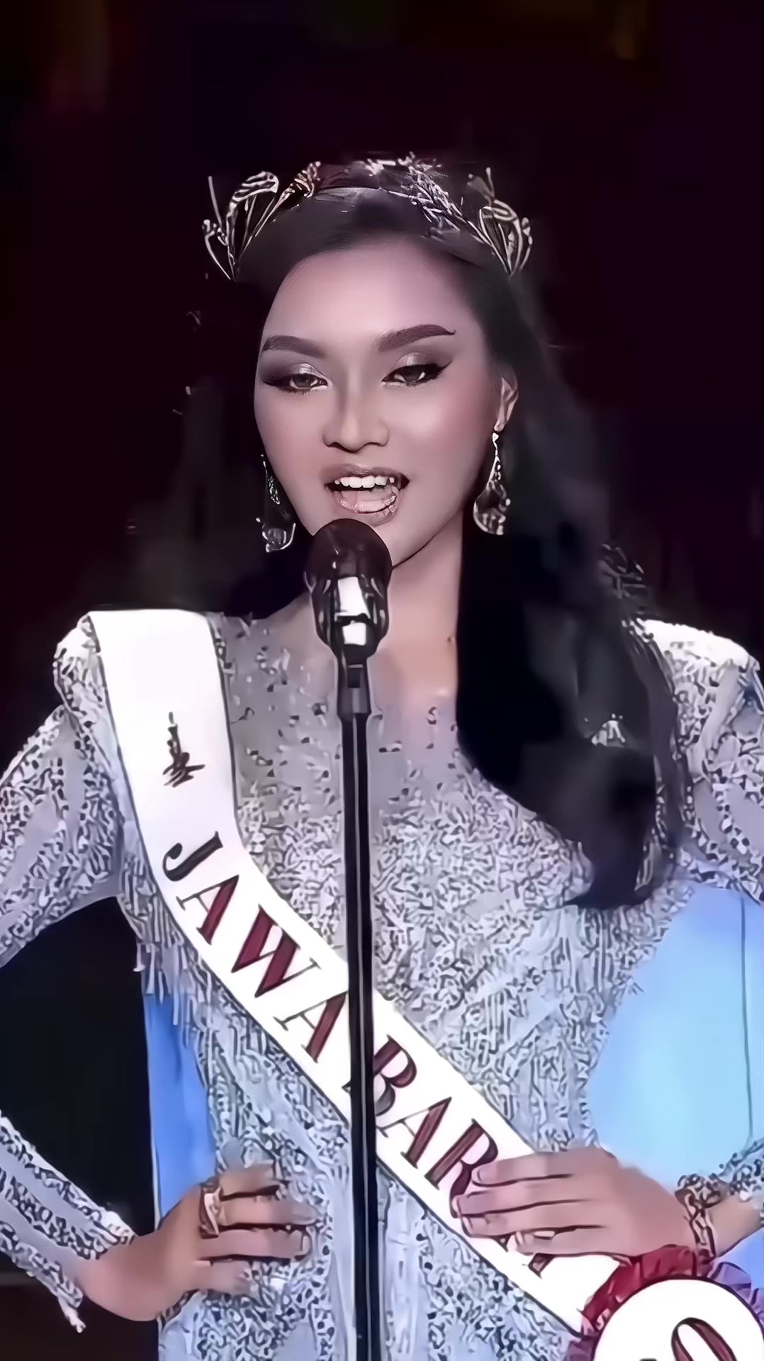 @ใ VINA SITORUS ใ