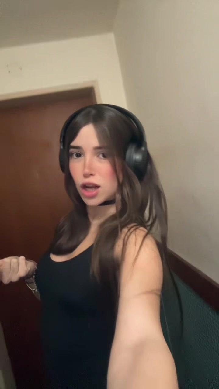 @julie★⭑