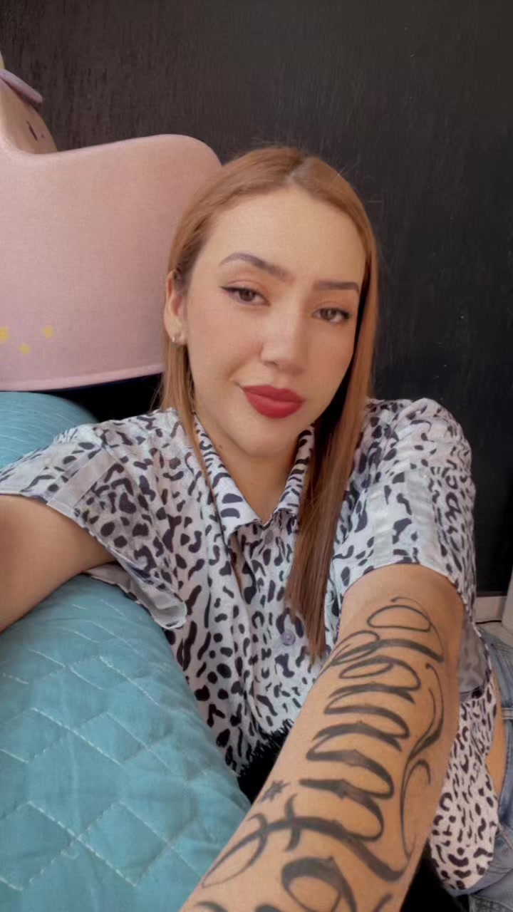 @Danni🤍👹