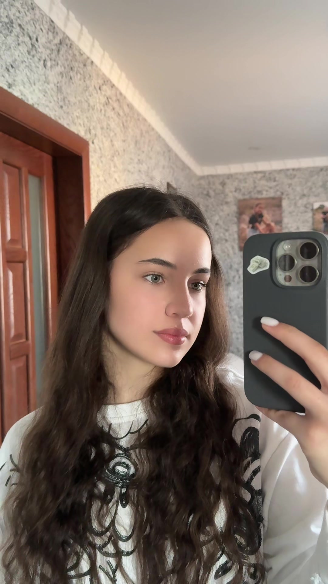 @👻