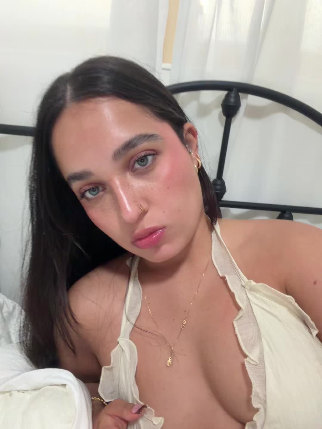 @V A L E N🦋