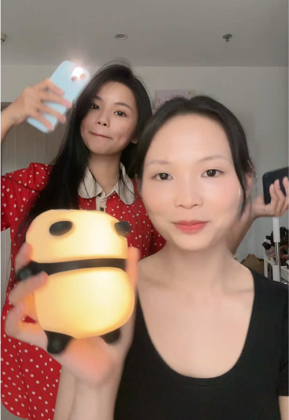 @H&agrave; Thu Huệ