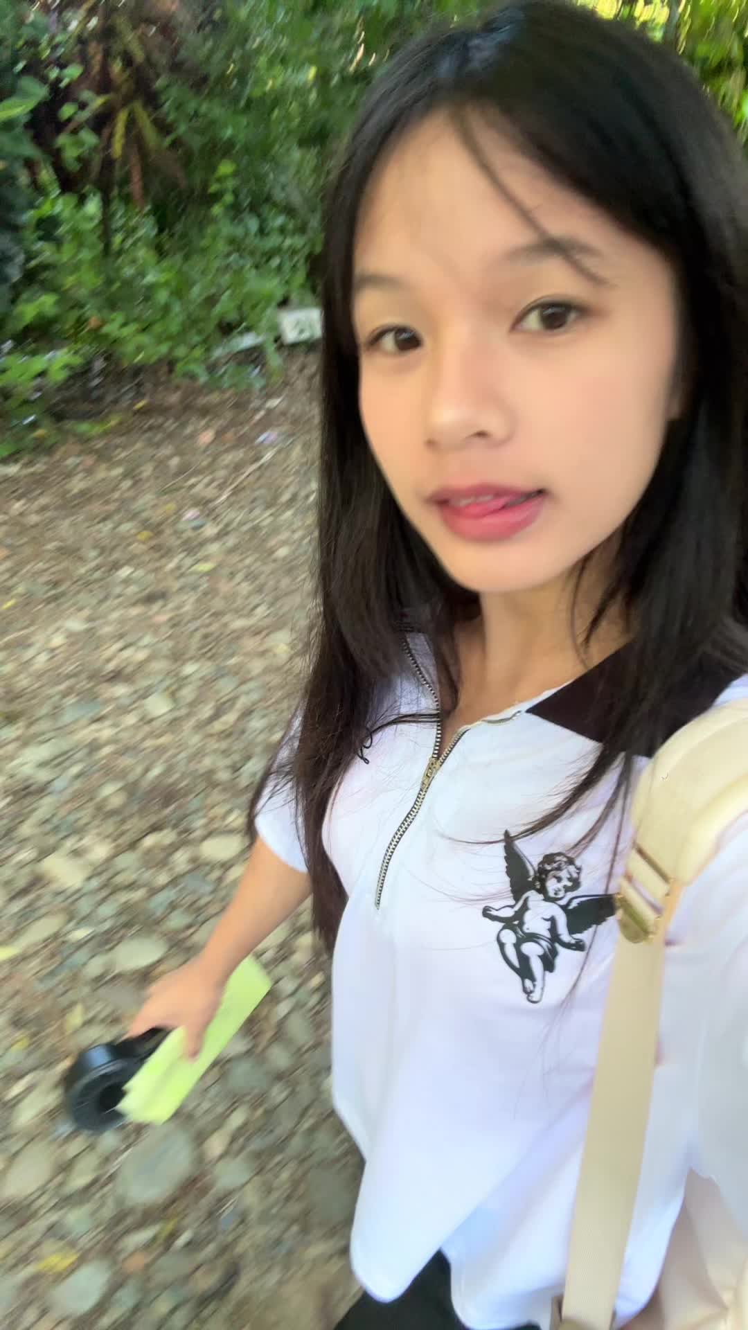 @litchownie.
