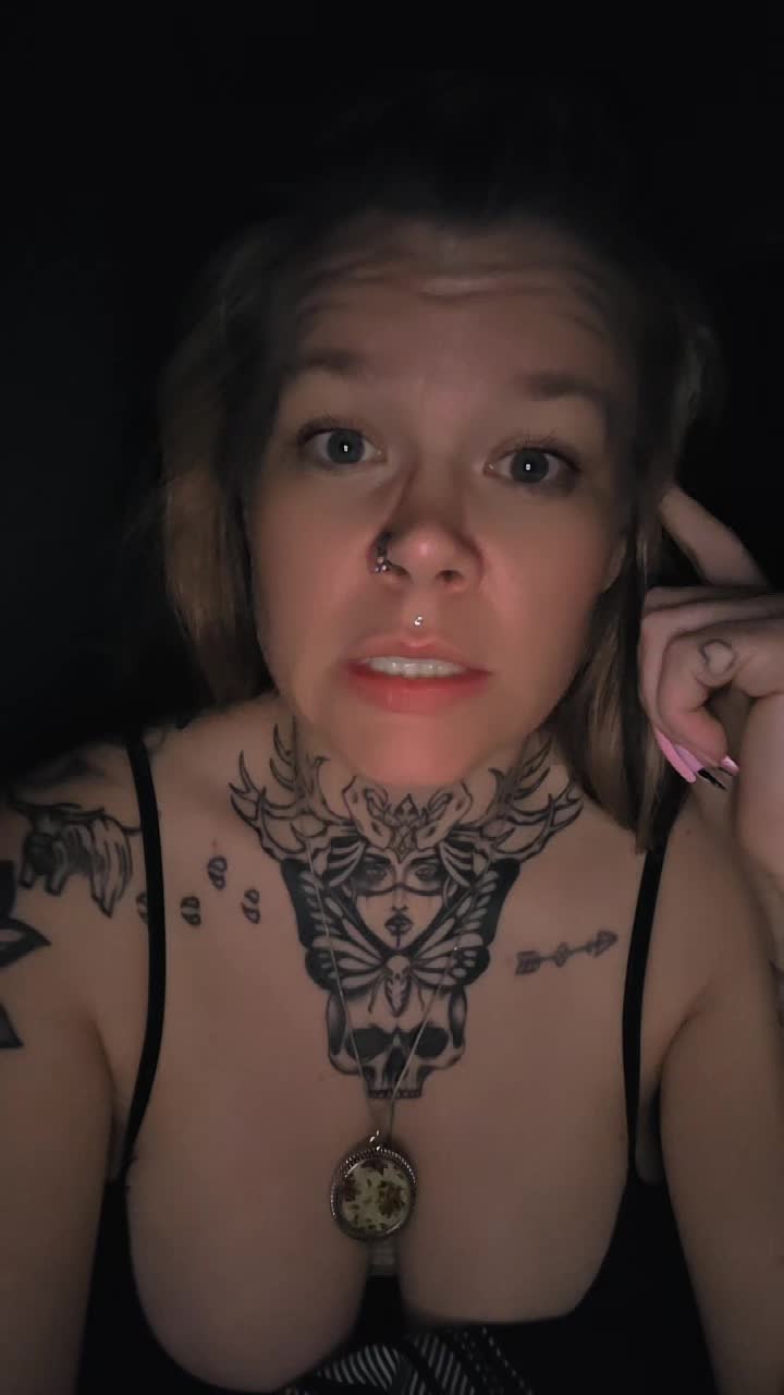 @_h0tm3ss_m0m_