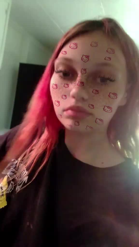 @mika 𖣂