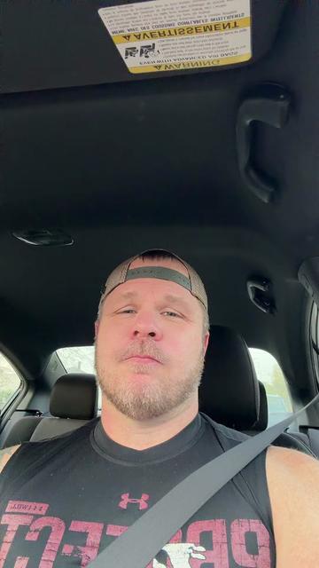 @Jakethafuzzball