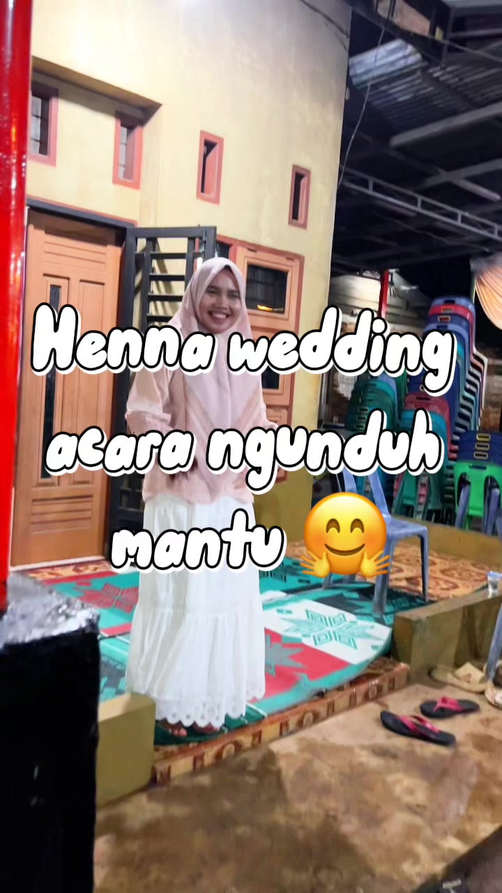 @Dinihenna