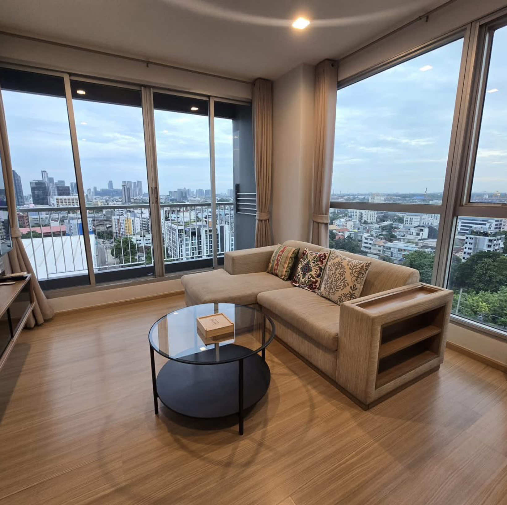@Bangkok Real Estate