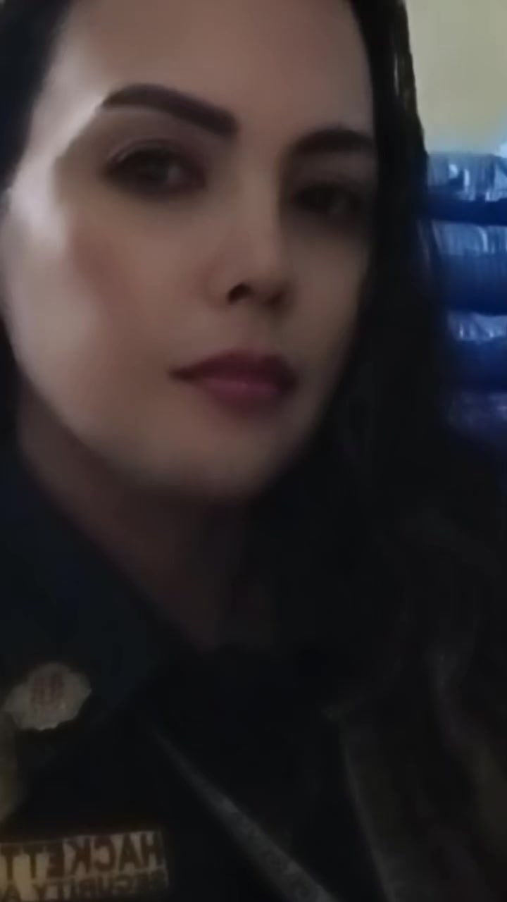 @#strongladyguard👩✈️👱♀️
