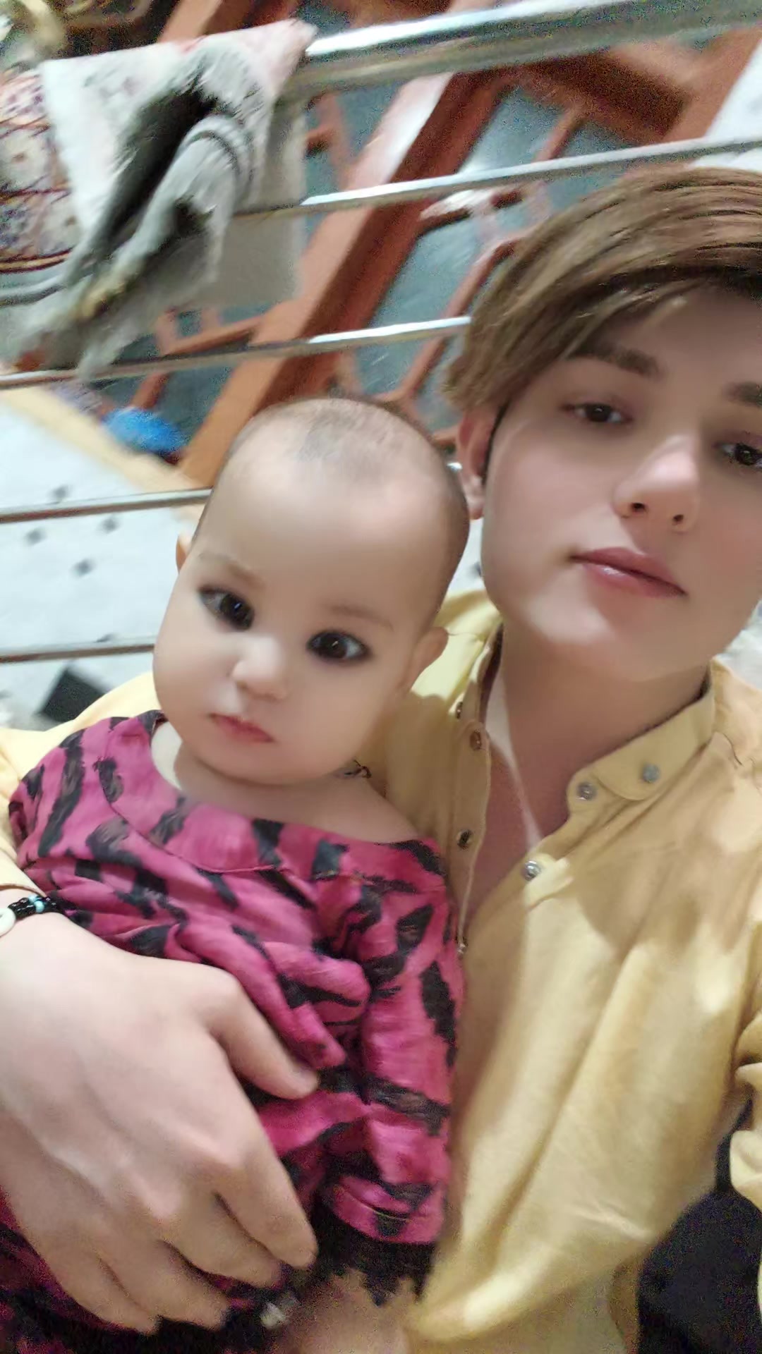 @Honeyvlog