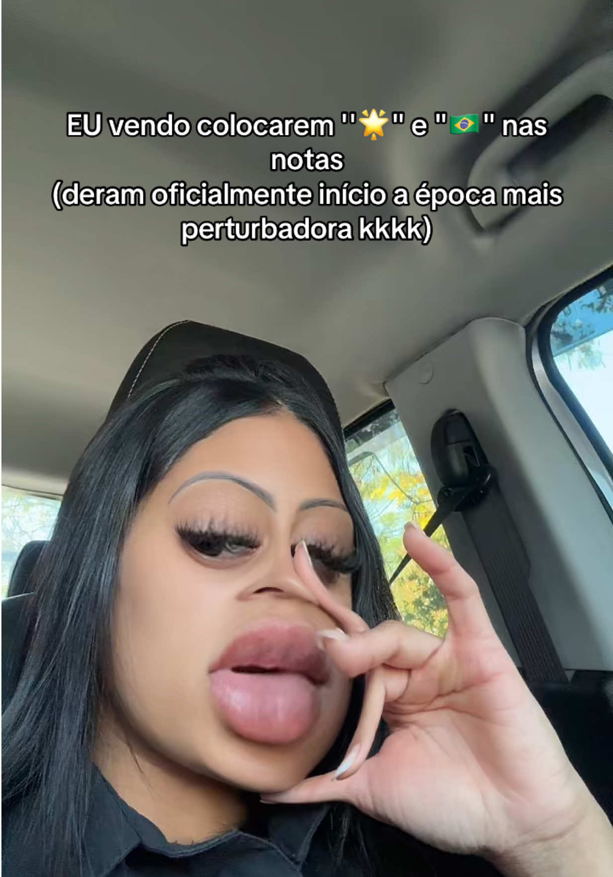 @nicoly_fonttinelly
