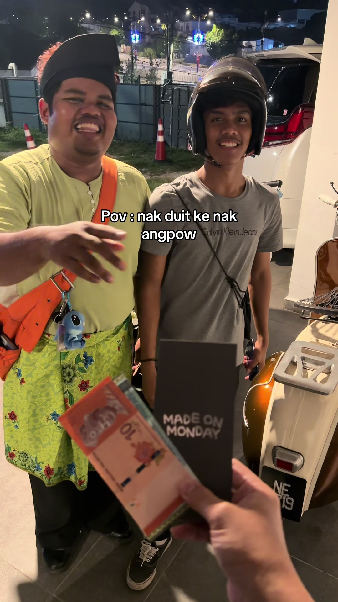 @MadeonMondayHQ