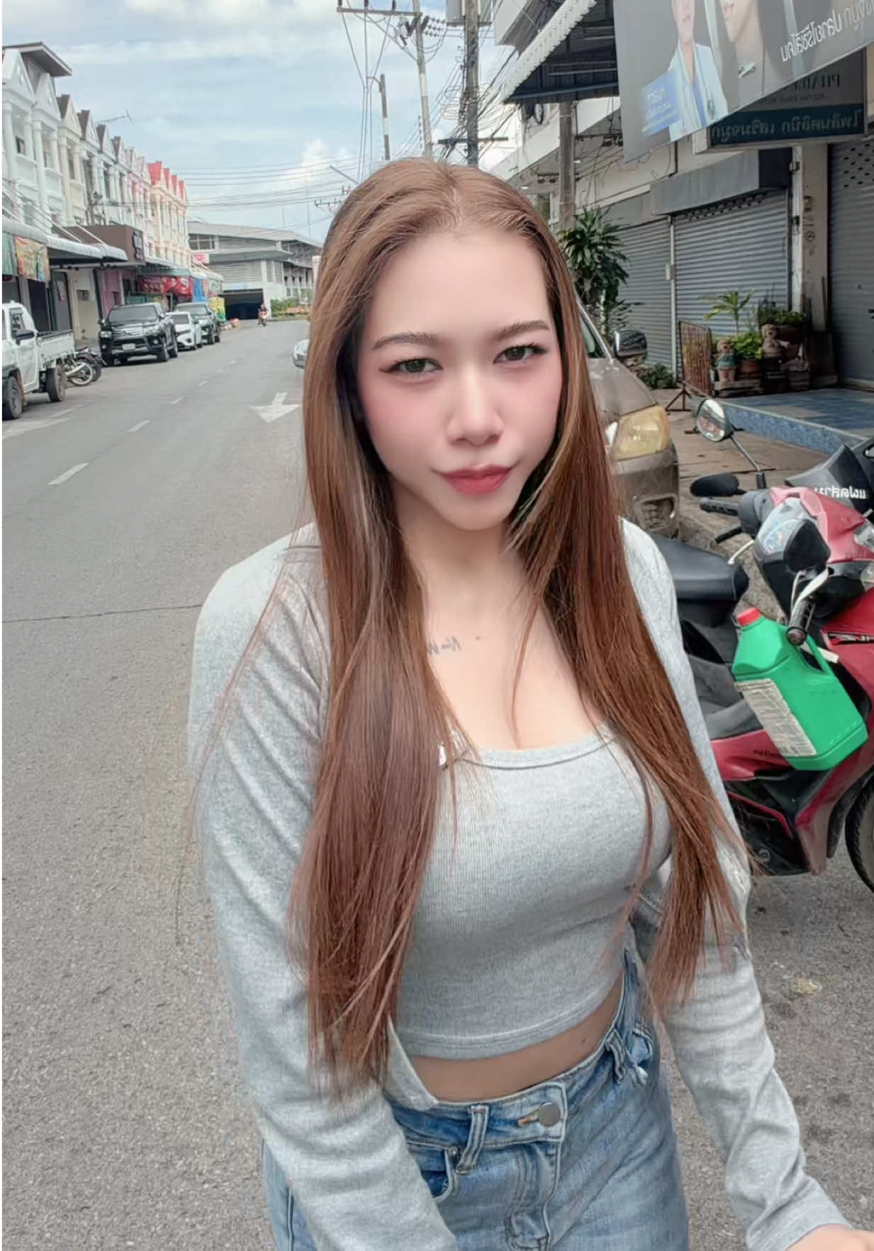 @แนนโน๊ะ วราภรณ์