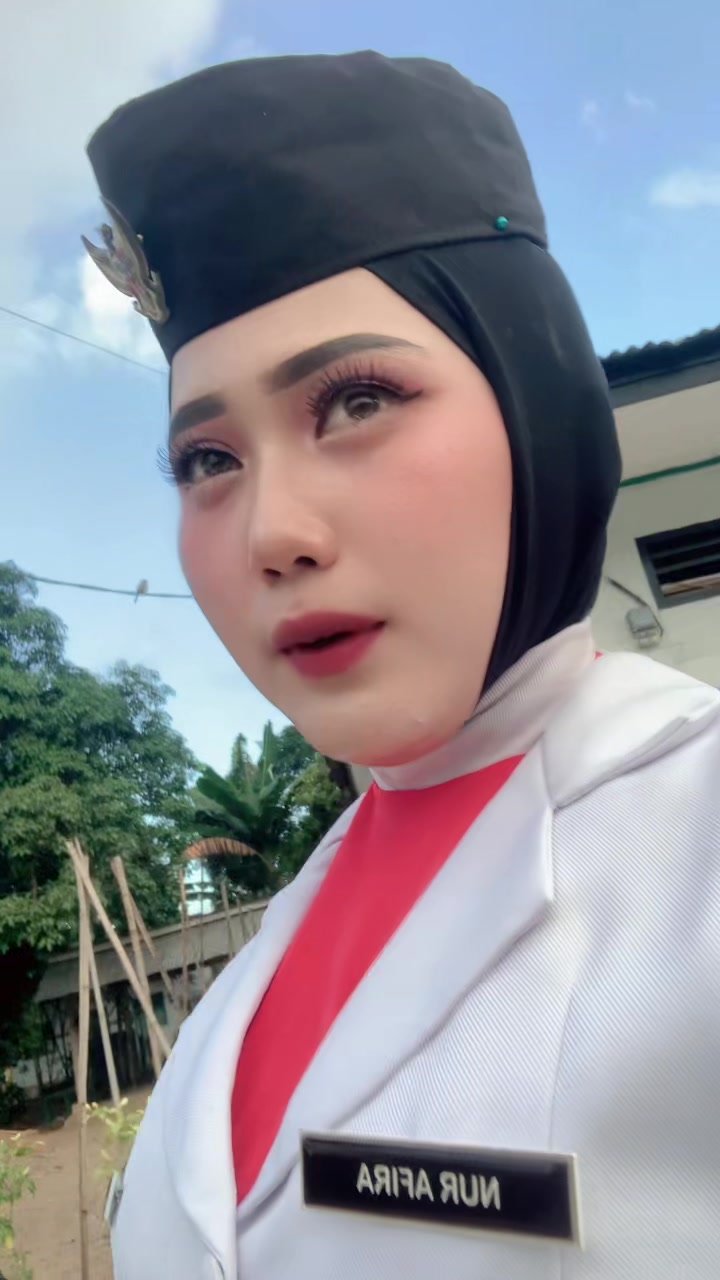 @🧚