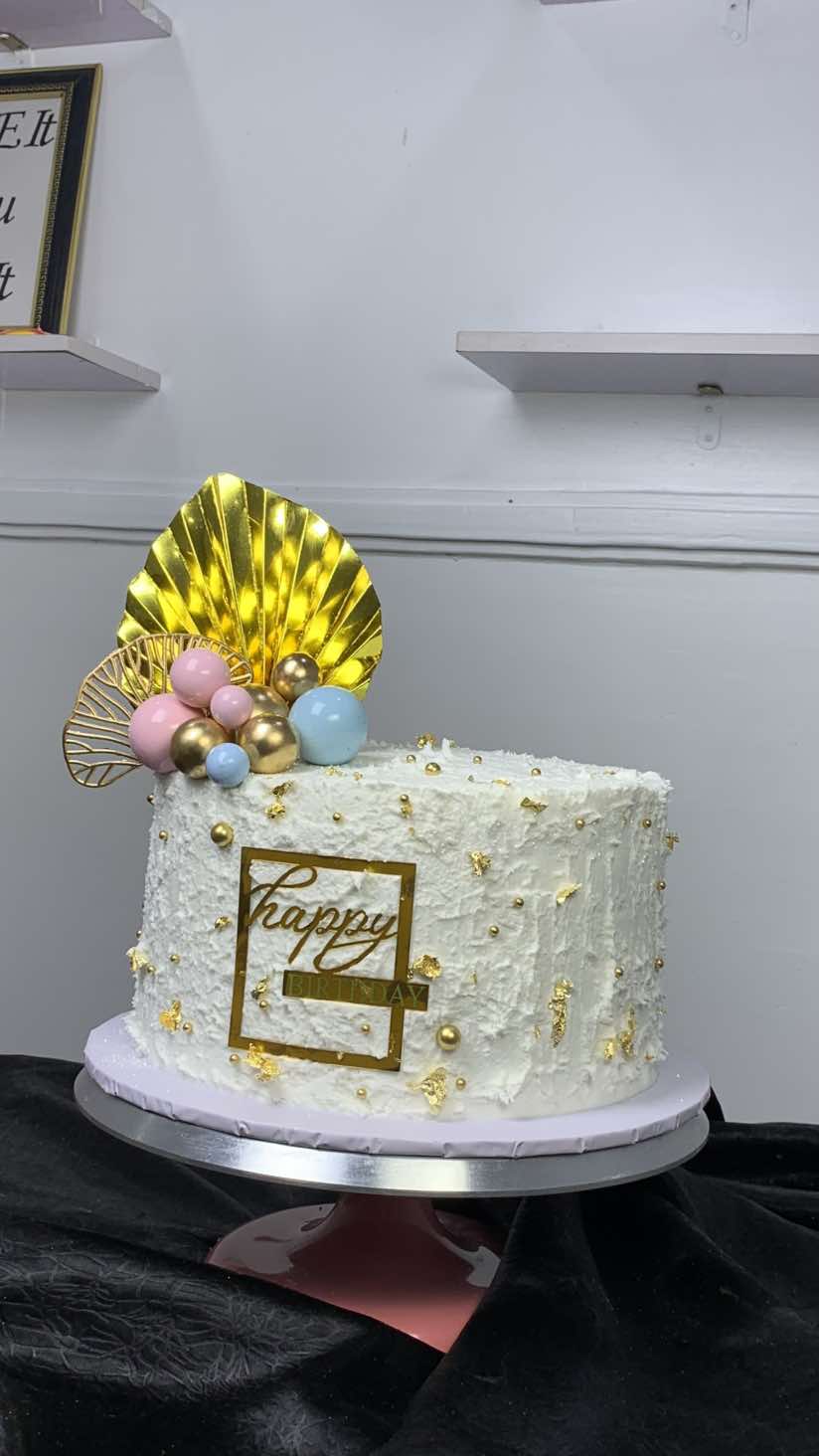 @Birthday cake in port harcourt