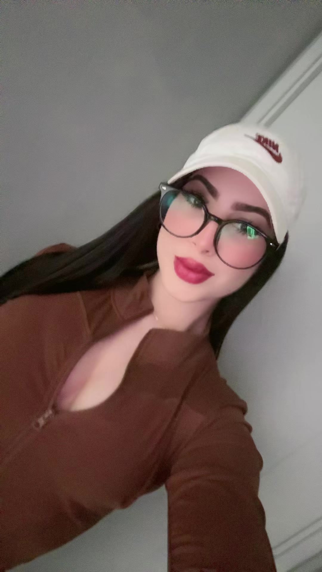 @Ashley Valentina💕