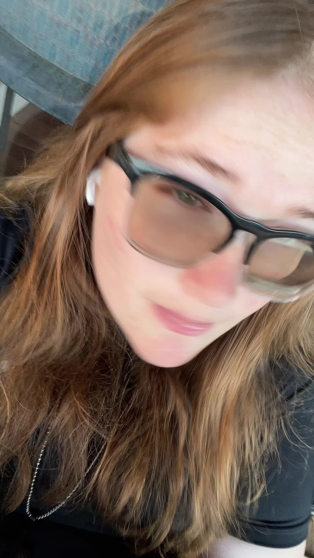 @Esther