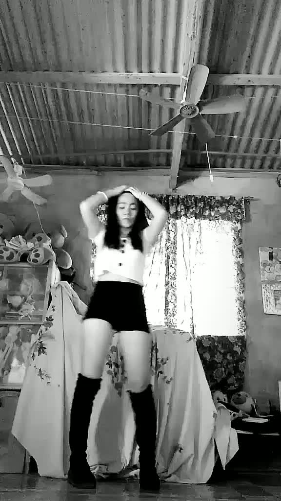 @jackieee