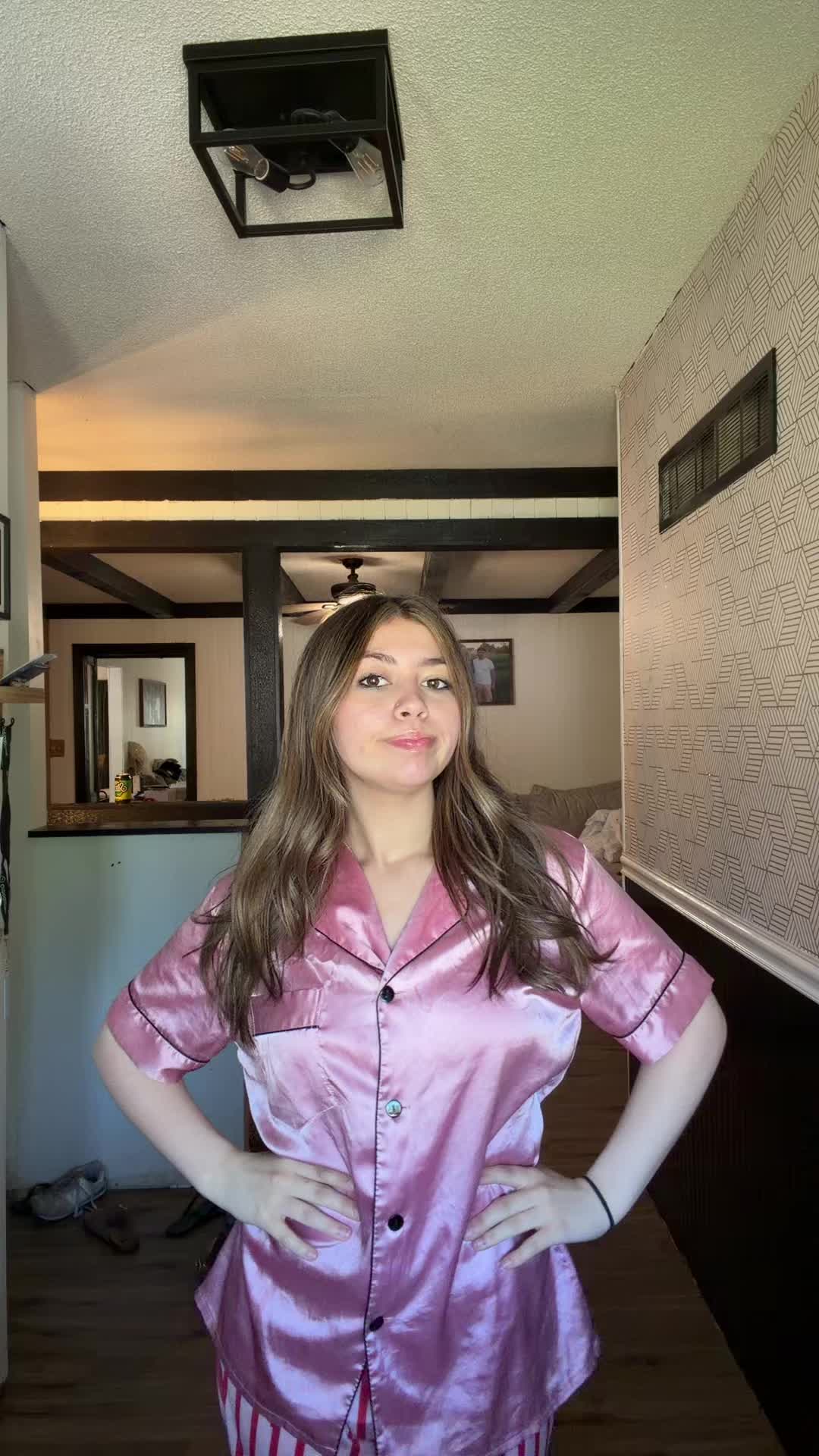 @laniahranaerose