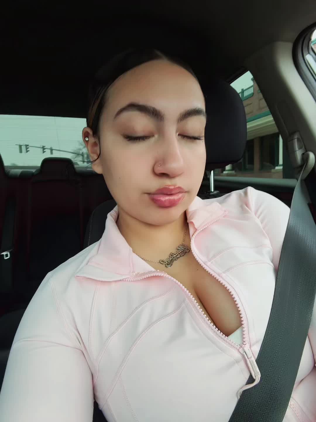 @Máddie<3