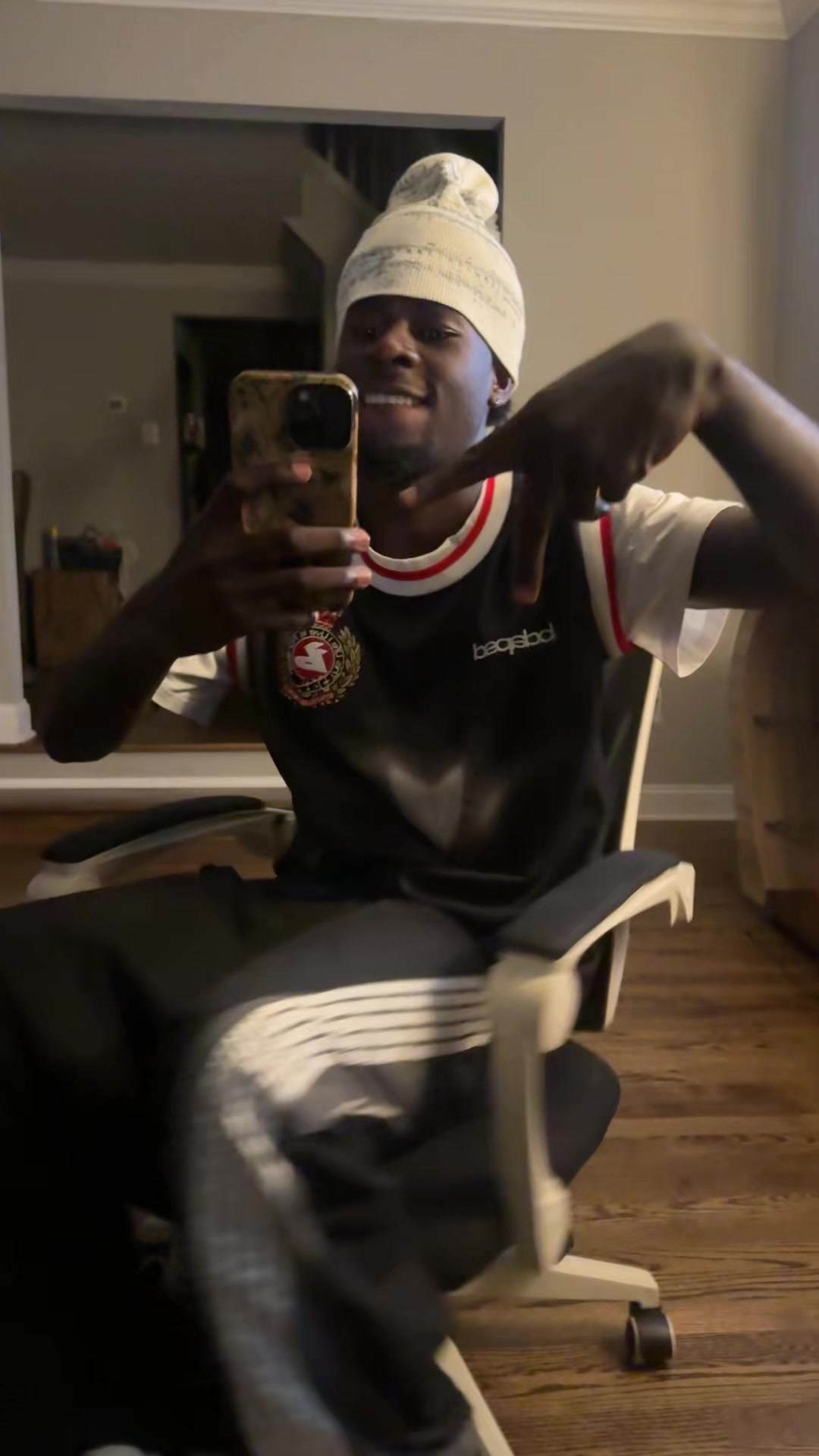 @S W A G O 🏄🏿&zwj;♂️