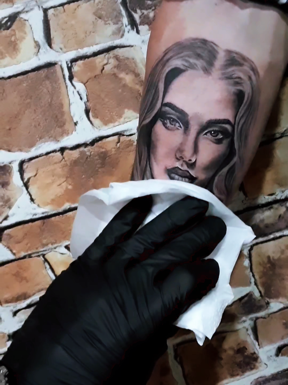@Blacktattoo_studio