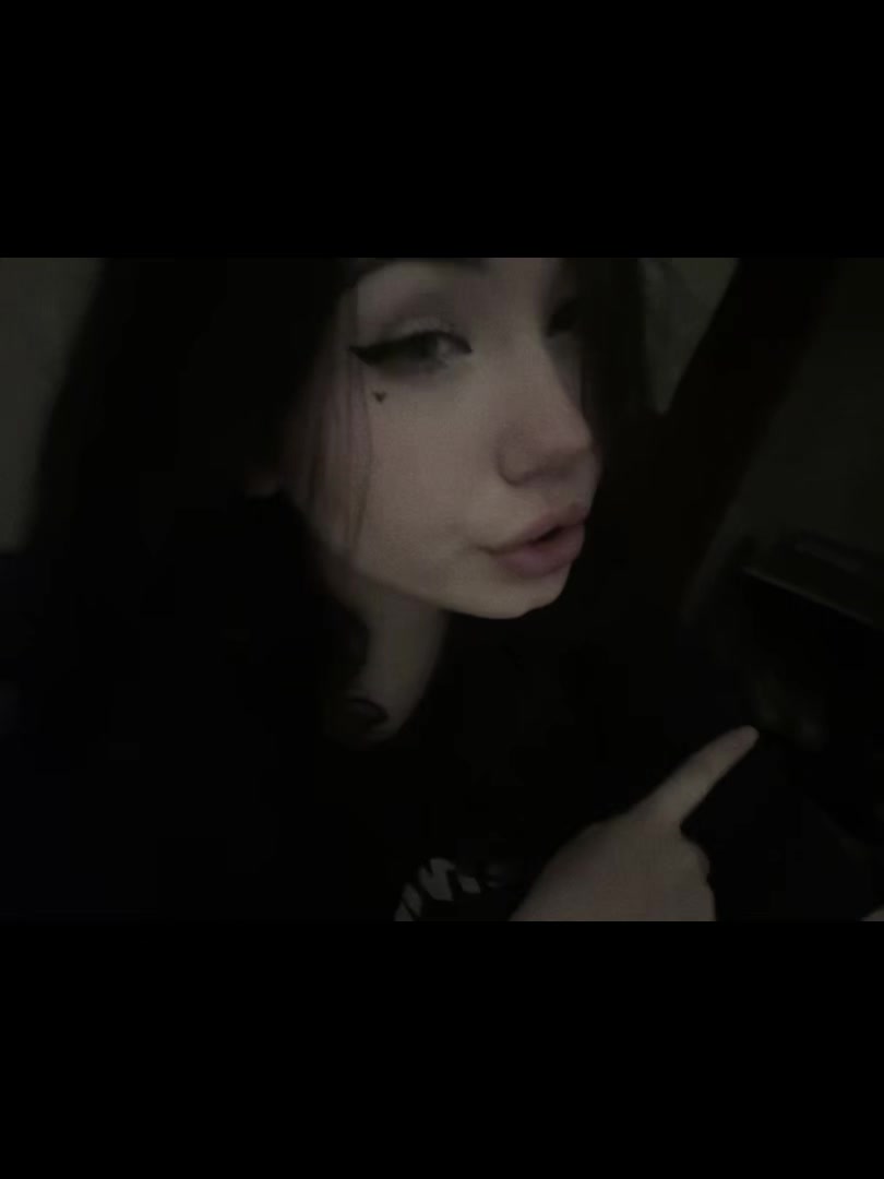 @𝖘𝖚𝖈𝖈𝖚𝖇𝖊