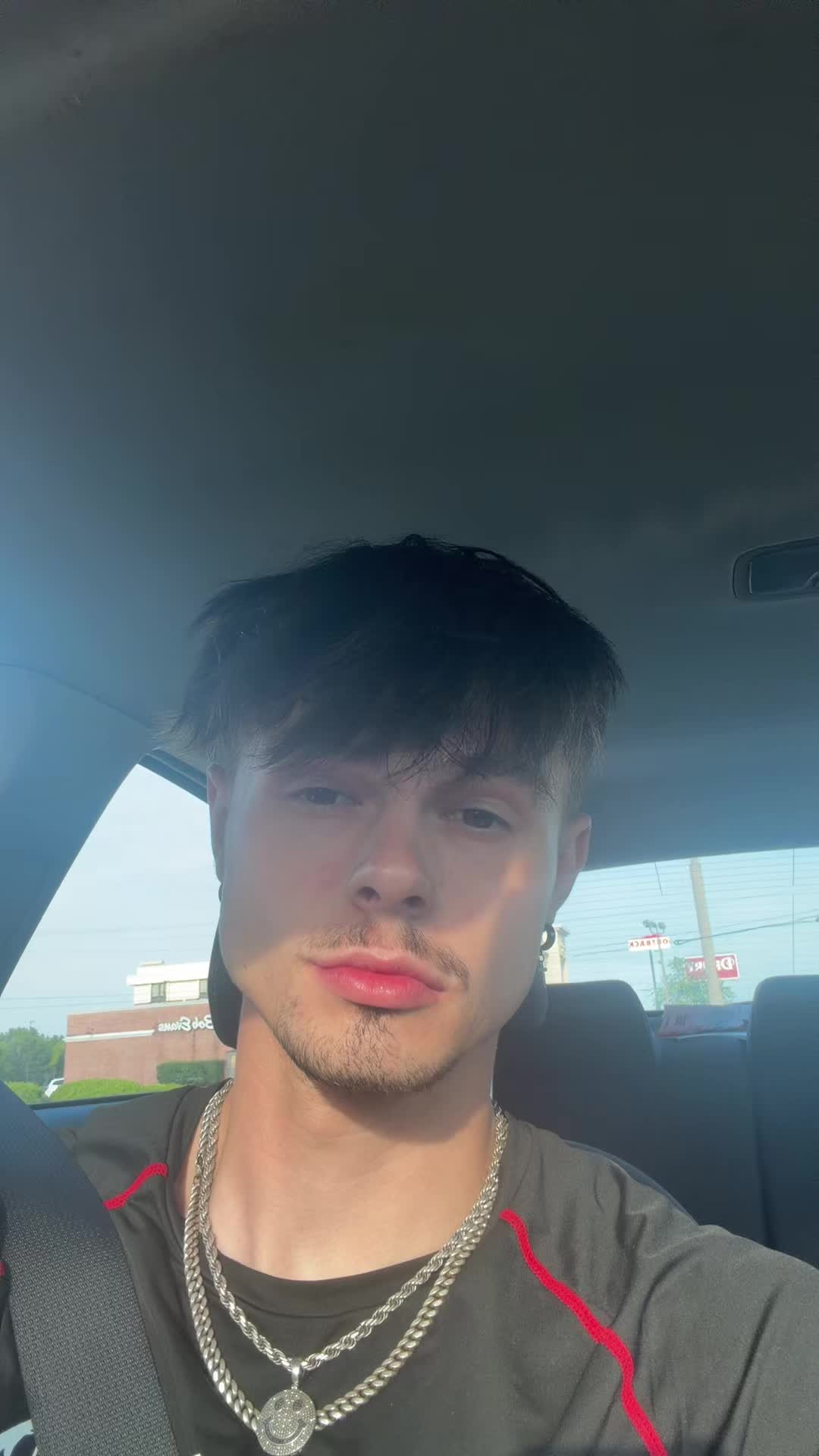 @Whxte Boy