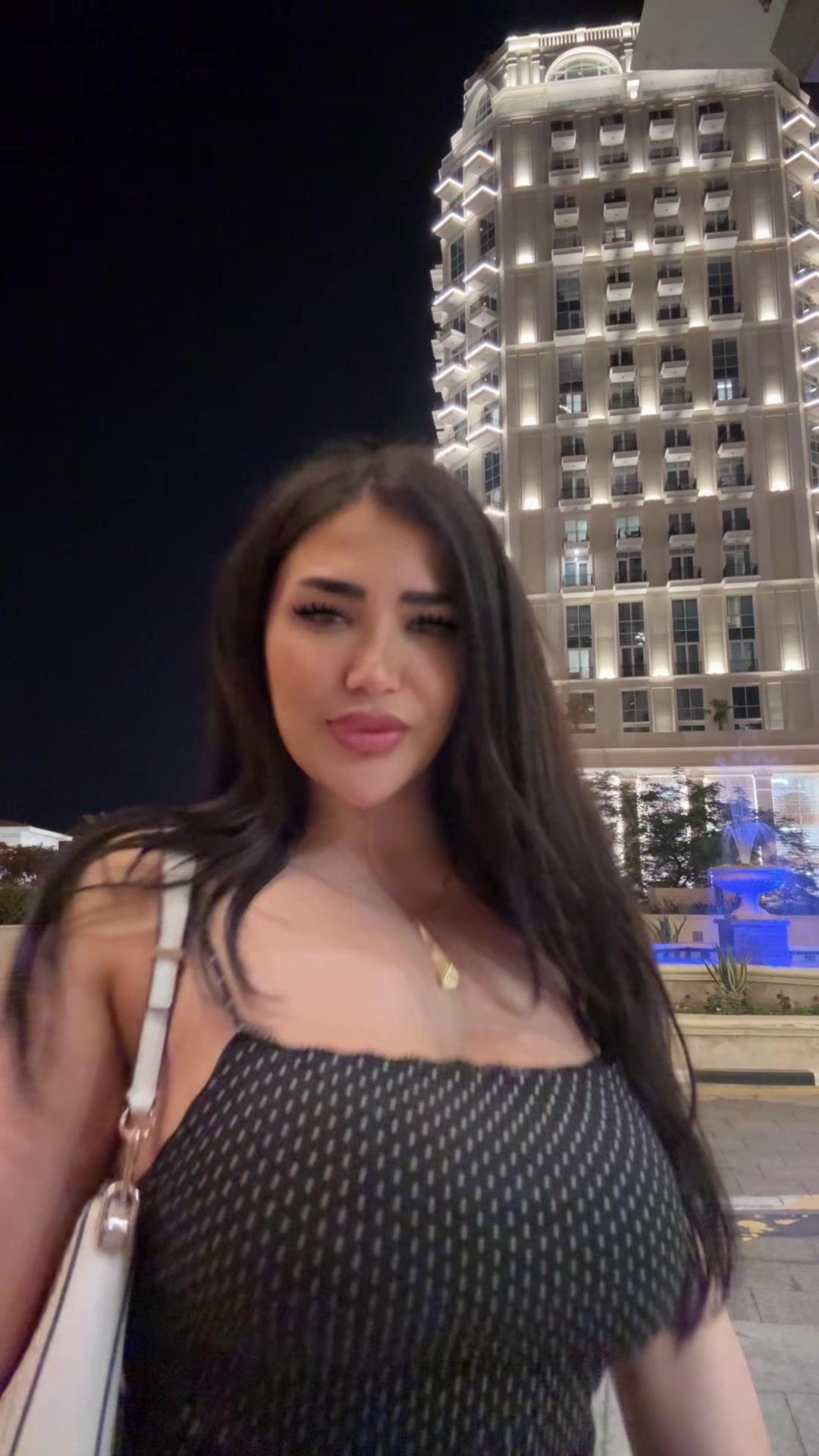 @Mahsa__eyr