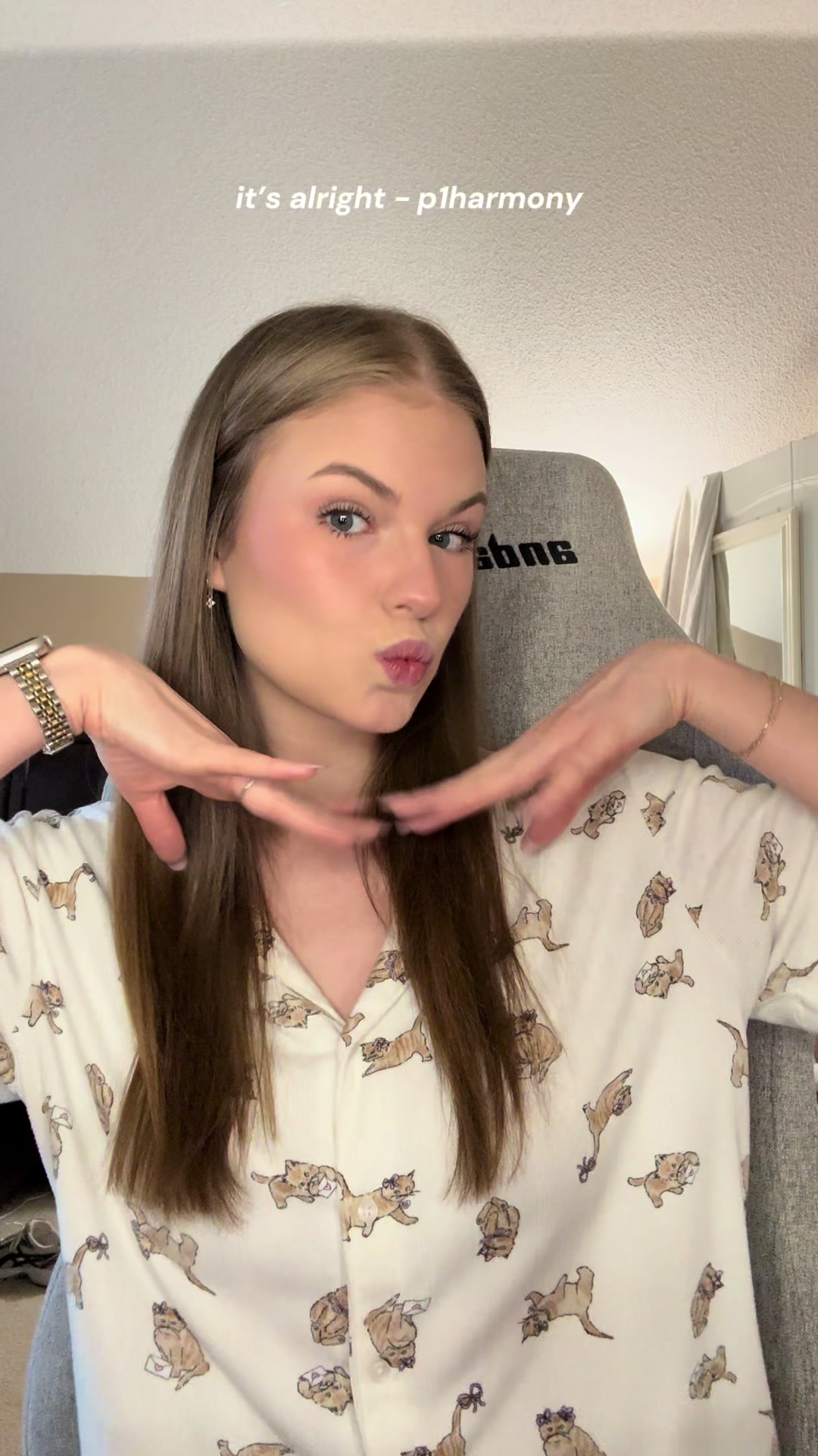 @mia ✮⋆˙