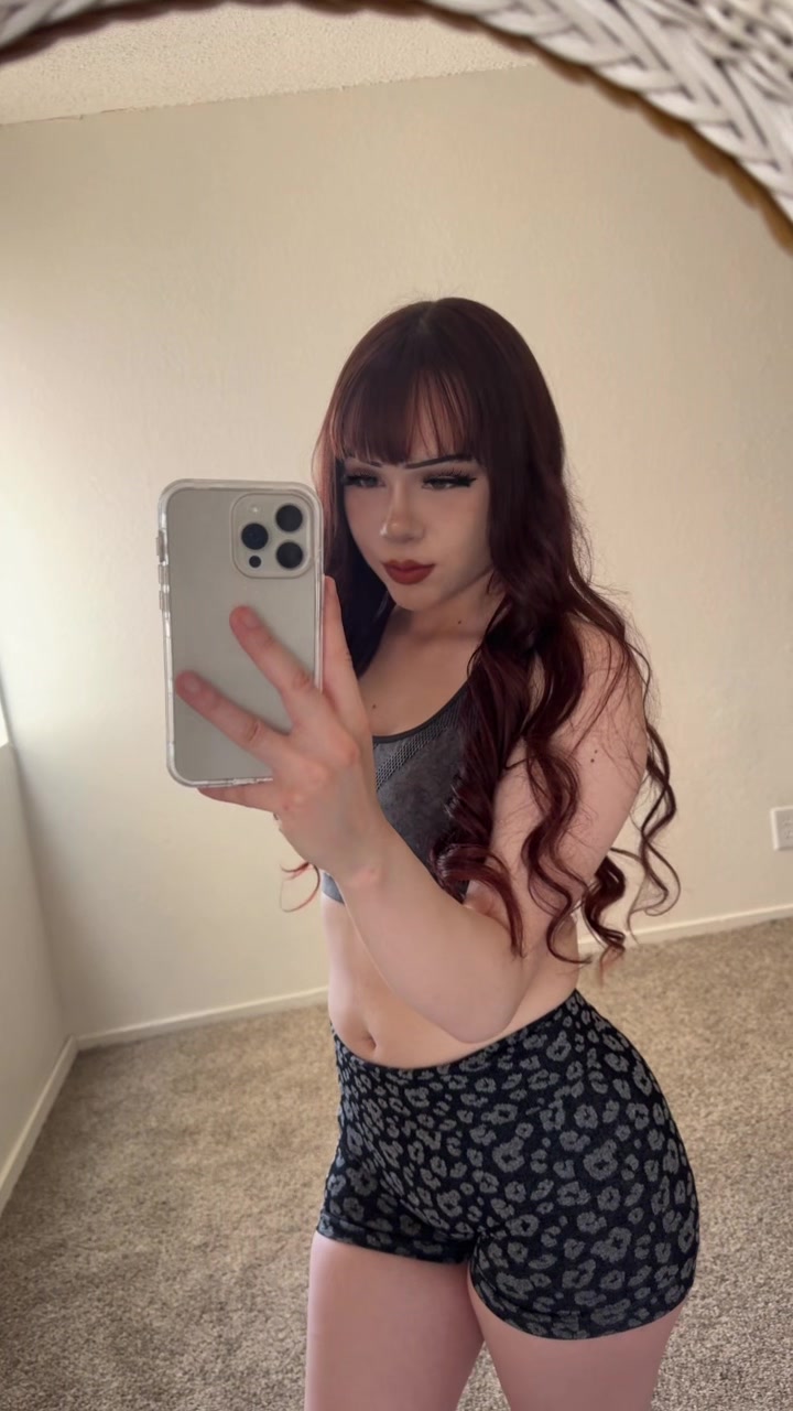 @🧛🏻&zwj;♀️