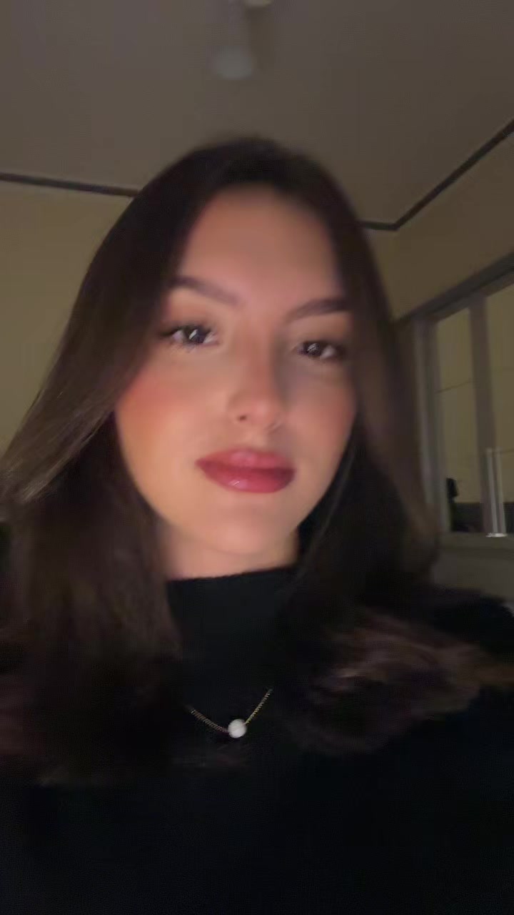 @Ju✨