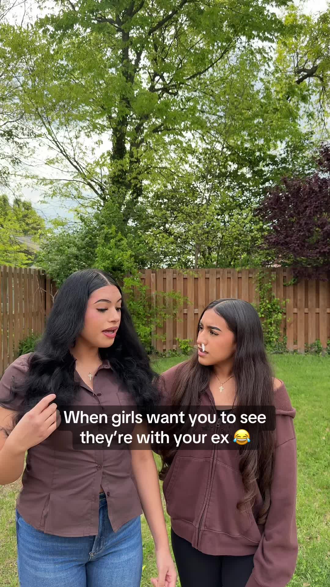 @Hermanas&ensp;V