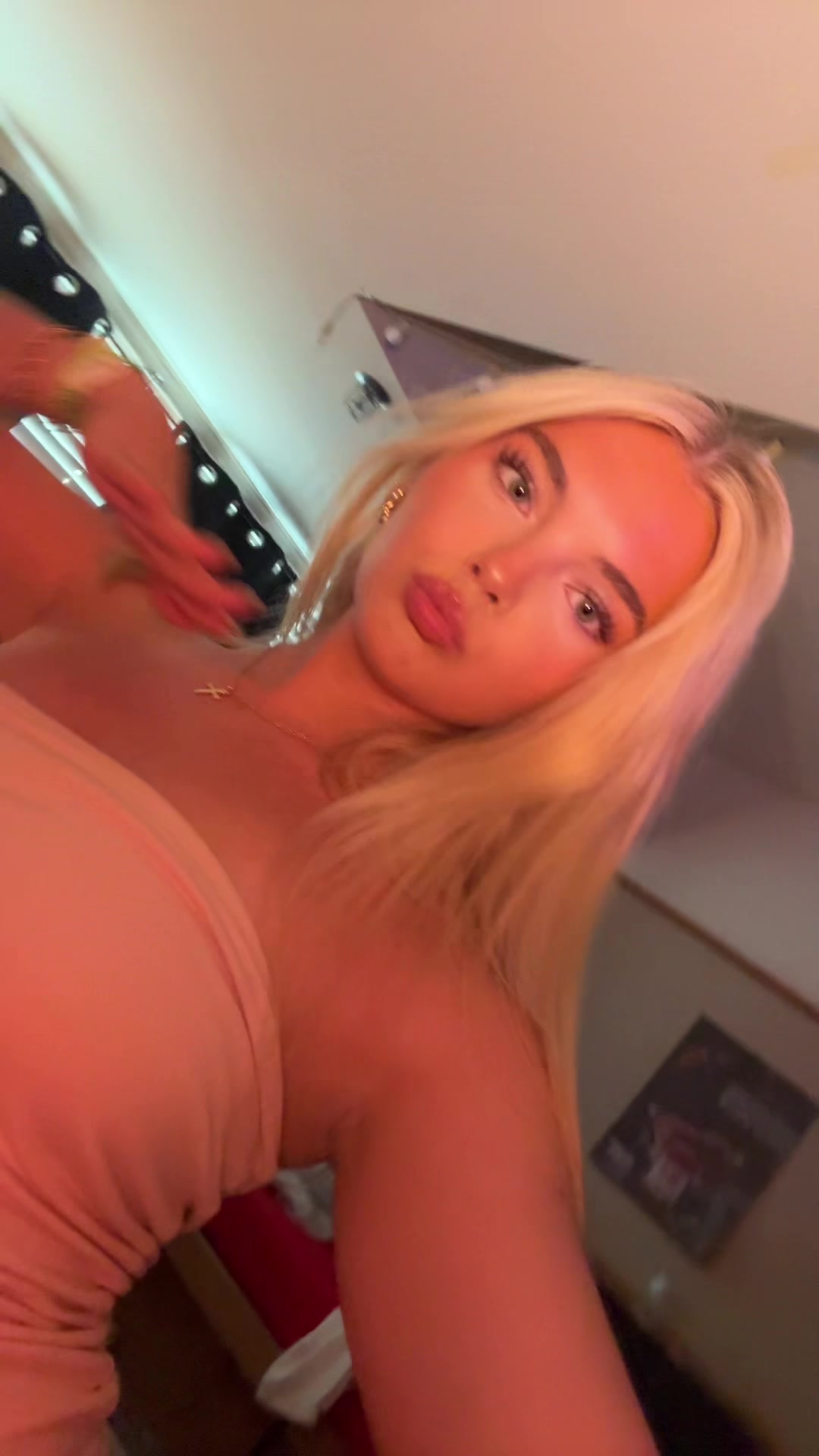 @ibelieveinunicorns0202