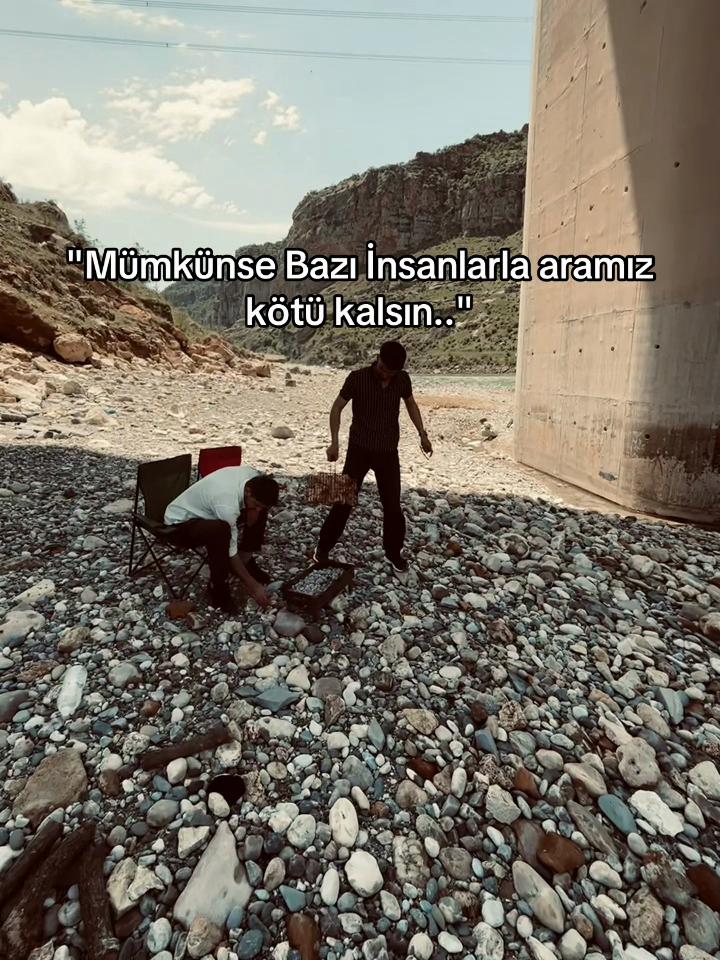 @𝐘 𝐔 𝐍 𝐔 𝐒" 𝐁 𝐀 𝐃 𝐔 𝐑
