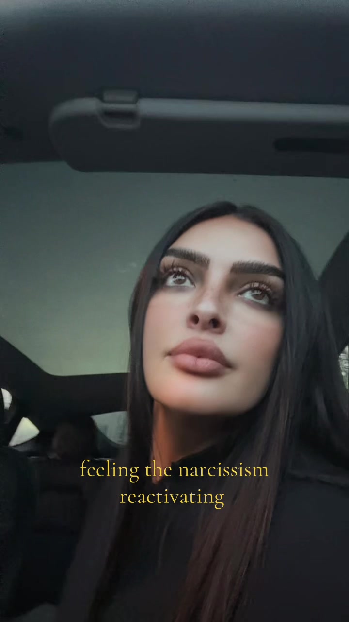 @Elle