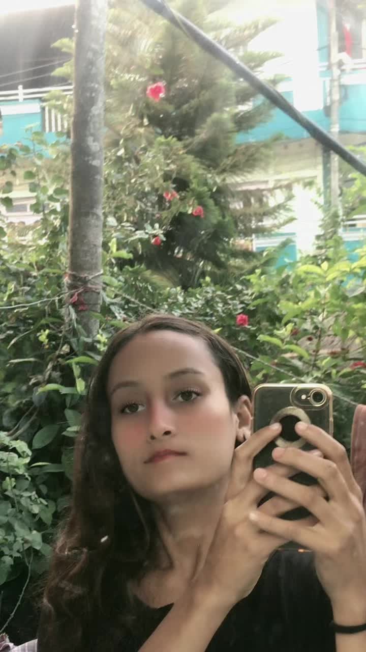 @Mrs.ThAkUrAnI_👑
