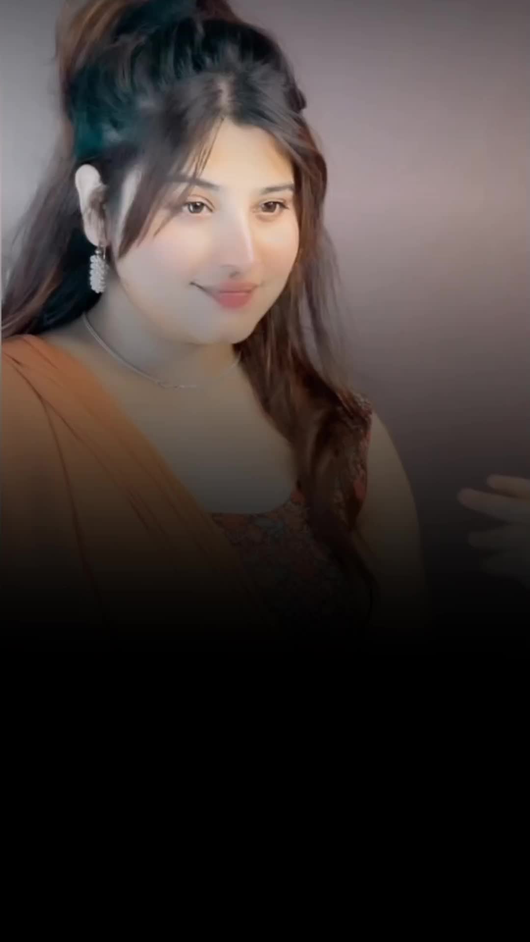 @shahnazBollywood1