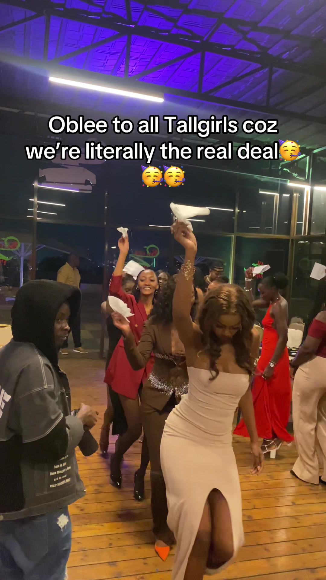 @TallGirlTrio